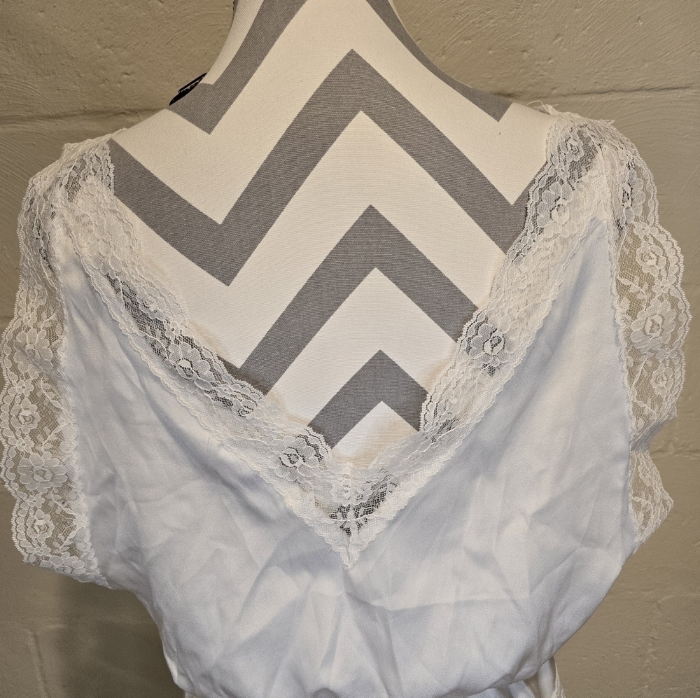 Retro Cinema Etoile Intimate Bodysuit Teddy V-neck Embroidered White Size Large. - Picture 9 of 16